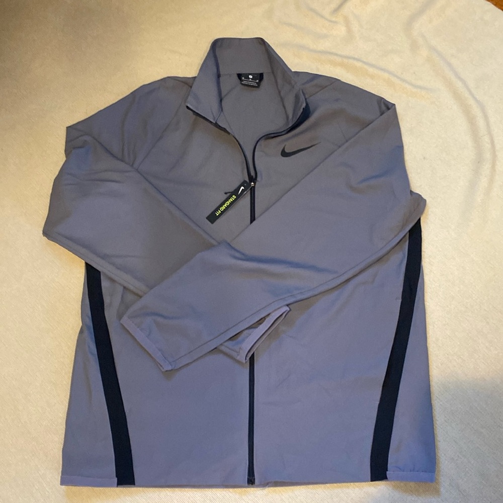 Nike Dri-Fit Lightweight Jacket